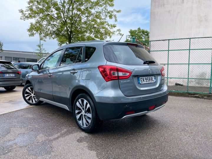 Suzuki SX4 S-Cross 1.4 Boosterjet 140ch Style Allgrip 4X4 Gris - 3