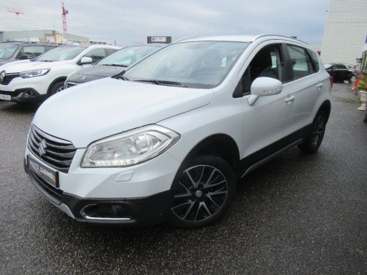 Suzuki SX4 S-Cross 1.6 DDiS 120 ch 4x4 Allgrip Style Blanc - 1