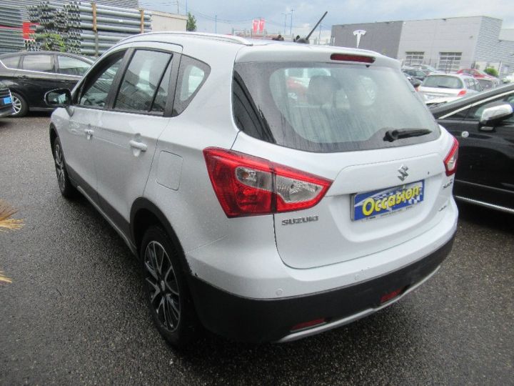 Suzuki SX4 S-Cross 1.6 DDiS 120 ch 4x4 Allgrip Style Blanc - 6