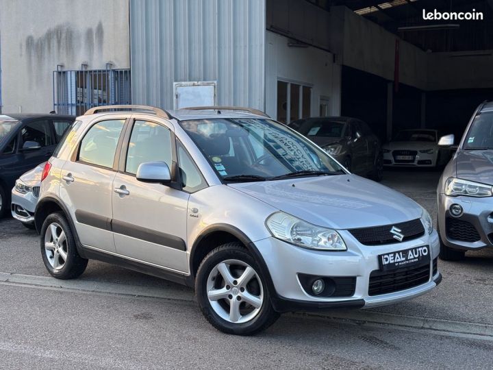 Suzuki SX4 S-Cross 1.9 DDIS 120 GLX 4X4 1ère Main Gris - 1