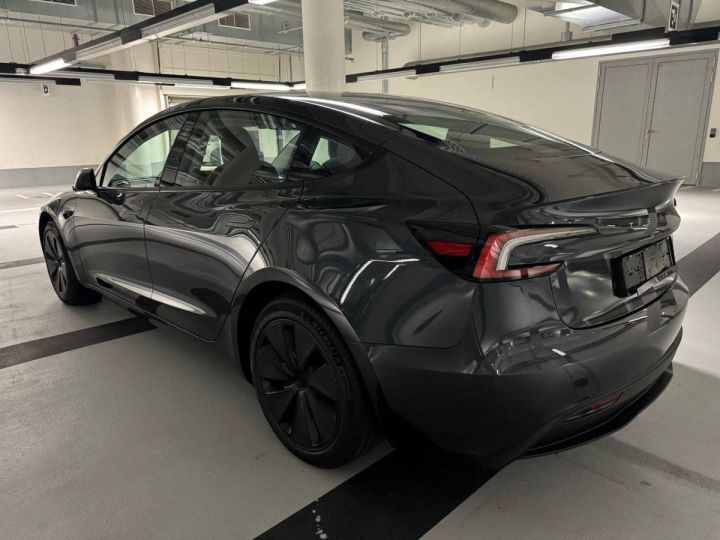 Tesla Model 3 Modèle LongRange M24/TrailerCoup/AWD/Pneu hiver PN01 Gris Furtif - 6