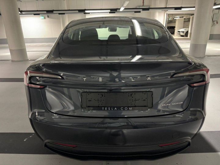 Tesla Model 3 Modèle LongRange M24/TrailerCoup/AWD/Pneu hiver PN01 Gris Furtif - 7