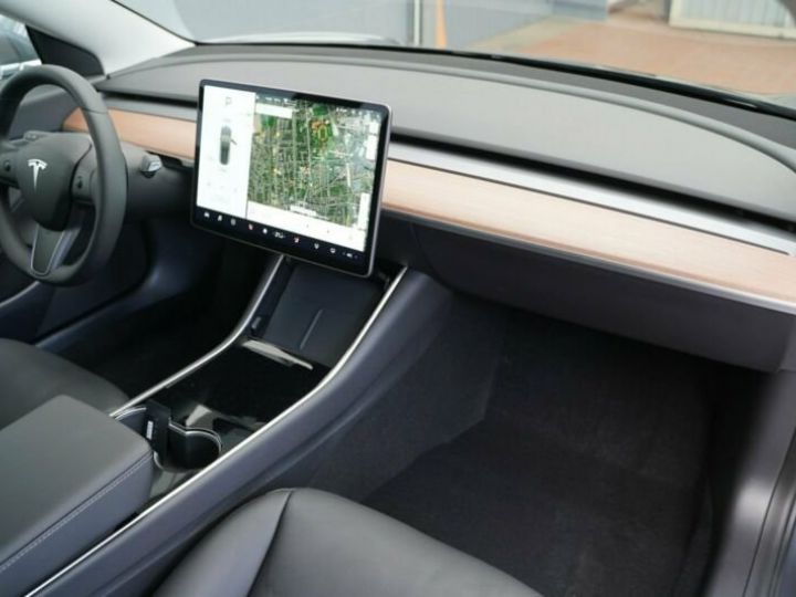 Tesla Model 3 Standard Range Plus RWD / 1er Main / GPS / Bluetooth / Siege Chauffant / Garantie 12 mois  Noir métallisée  - 9