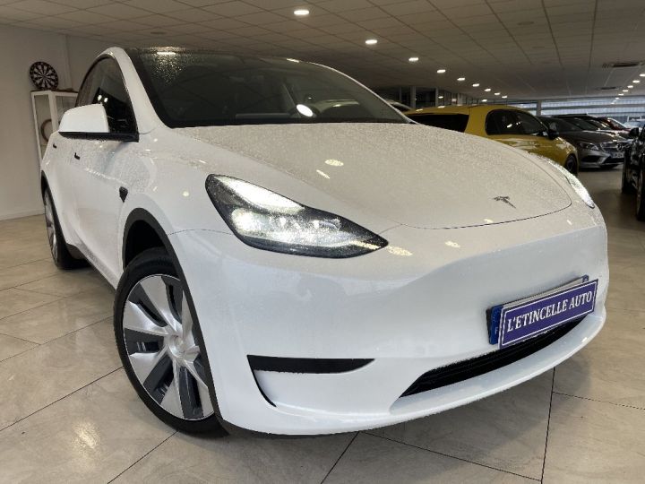 Tesla Model Y Autonomie Standard Plus RWD Blanc - 4