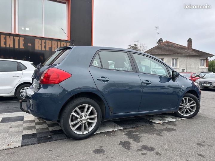 Toyota Auris 126 D-4D LUNA 5P Bleu - 2