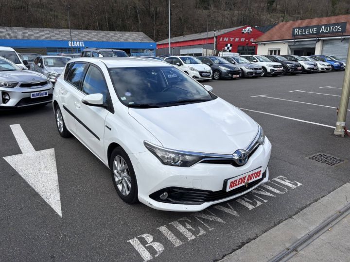 Toyota Auris II HSD 136h Executive  - 3