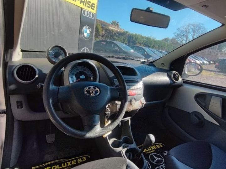Toyota Aygo 1.0 i 70 cv CT ok garantie Gris - 5