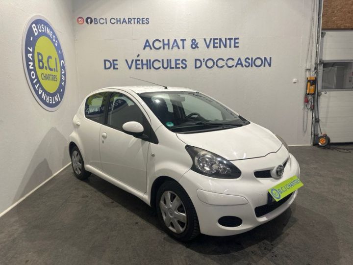 Toyota Aygo 1.0 VVT-I 68CH CONFORT 5P Blanc - 2