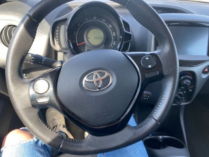 Toyota Aygo 1.0 VVT-I 72CH X 5P MY20 Gris C - 12