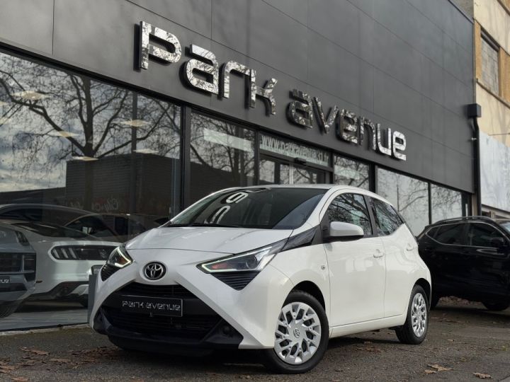 Toyota Aygo 1.0 VVT-I 72CH X-PLAY 5P Blanc - 1