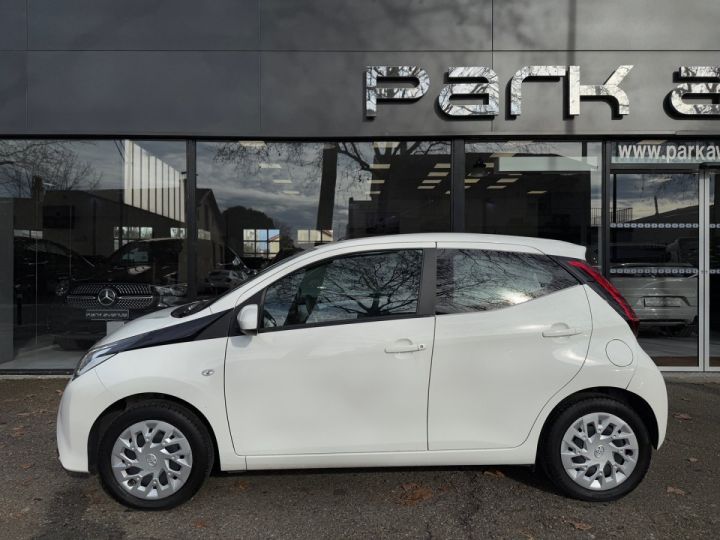 Toyota Aygo 1.0 VVT-I 72CH X-PLAY 5P Blanc - 3