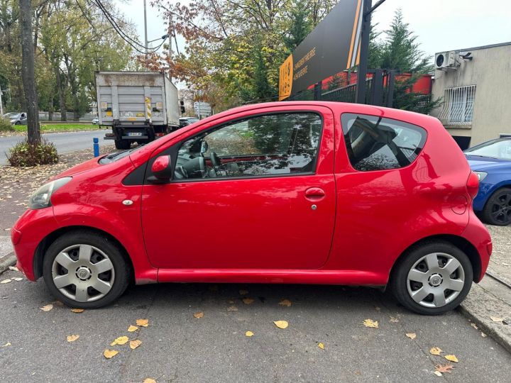 Toyota Aygo 1.0 VVT-I CONFORT BVA 3P Rouge - 4