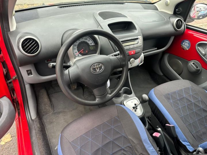 Toyota Aygo 1.0 VVT-I CONFORT BVA 3P Rouge - 7