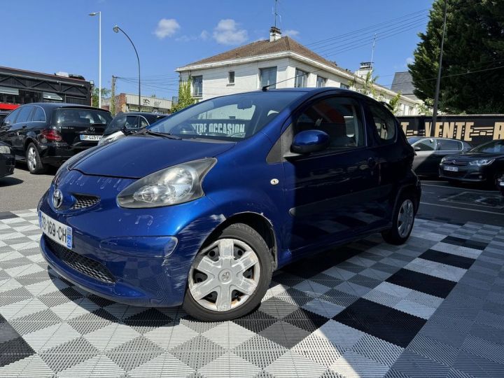 Toyota Aygo 1.4 D 54CH LES BLEUS II 3P Bleu - 1