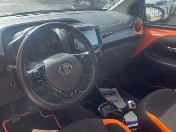 Toyota Aygo MC18 x-cite Orange - 11