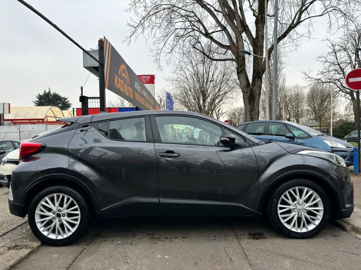 Toyota C-HR 1.8 HYBRIDE 122 DYNAMIC GRIS - 22