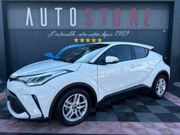 Toyota C-HR 1.8 HYBRIDE 122CH DYNAMIC BUSINESS E-CVT + PROGRAMME BEYOND ZERO ACADEMY Blanc Pur - 1