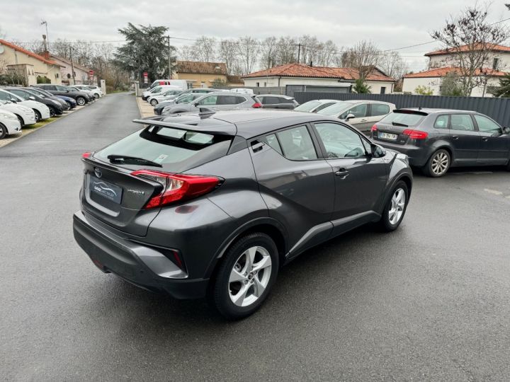 Toyota C-HR HYBRIDE Dynamic Business 122ch Gris - 4