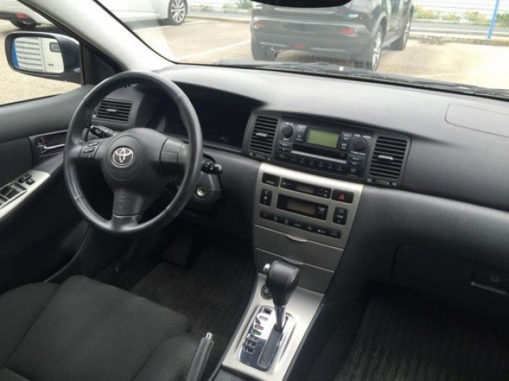 Toyota Corolla 1.1 VVTI SOL 110CV BVA     Essence GRIS METAL - 13