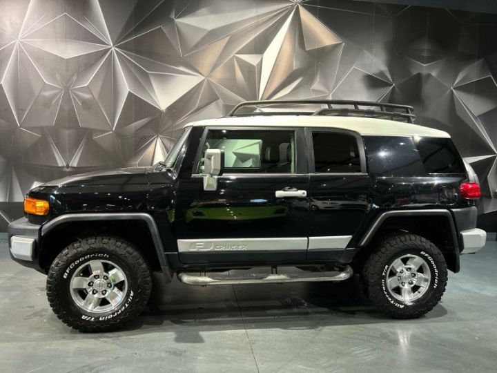 Toyota FJ Cruiser 4.0 V6 240 CH Noir - 2