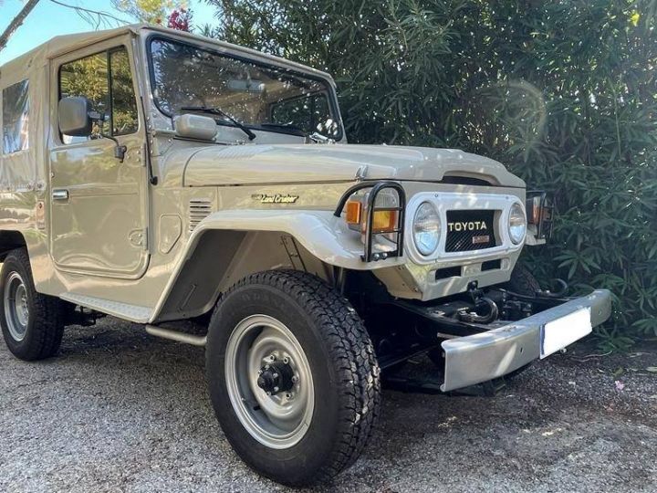 Toyota Land Cruiser BJ43 3.0 D BEIGE CLAIR - 5