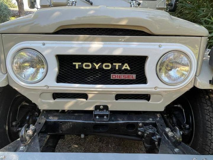 Toyota Land Cruiser BJ43 3.0 D BEIGE CLAIR - 21