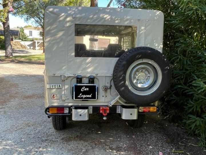 Toyota Land Cruiser BJ43 3.0 D BEIGE CLAIR - 28