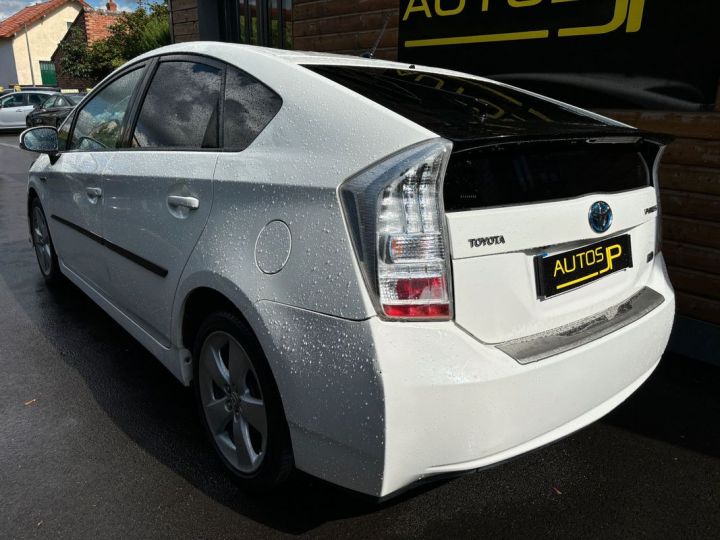 Toyota Prius iii 136h active Blanc - 2