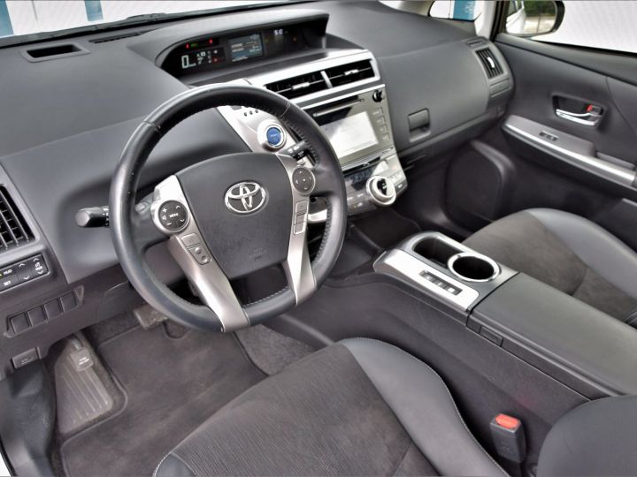 Toyota Prius+ 136h SKYVIEW BUSINESS  - 6