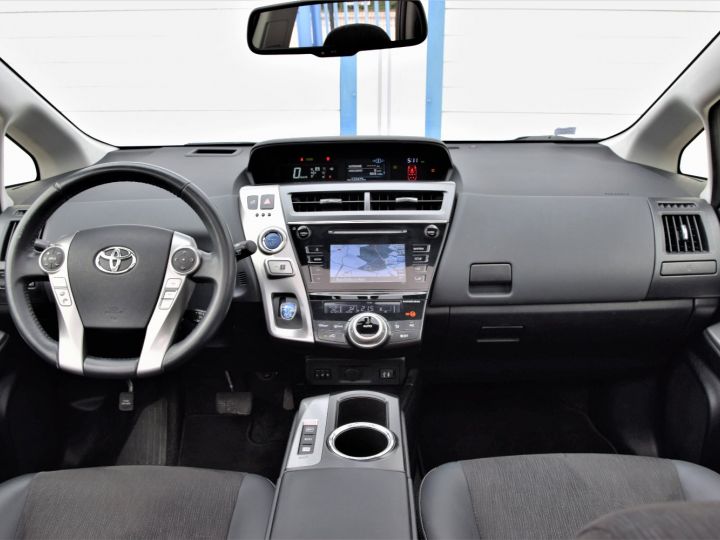 Toyota Prius+ 136h SKYVIEW BUSINESS  - 8