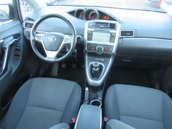 Toyota Verso 112 D-4D FAP Design Gris Foncé - 7