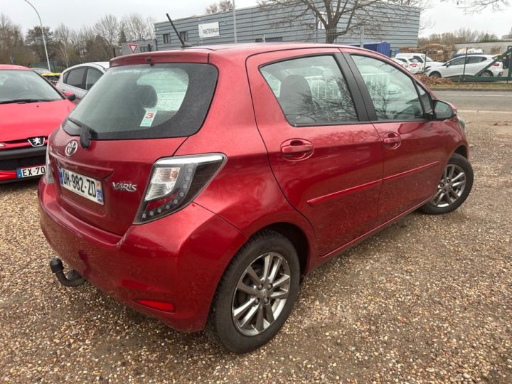 Toyota Yaris 1.4 D4D 90 Dynamic Rouge - 4