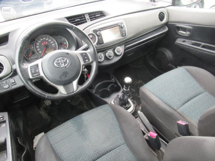 Toyota Yaris 100 VVT-i Dynamic Clim regulateur 5 portes Blanche - 7