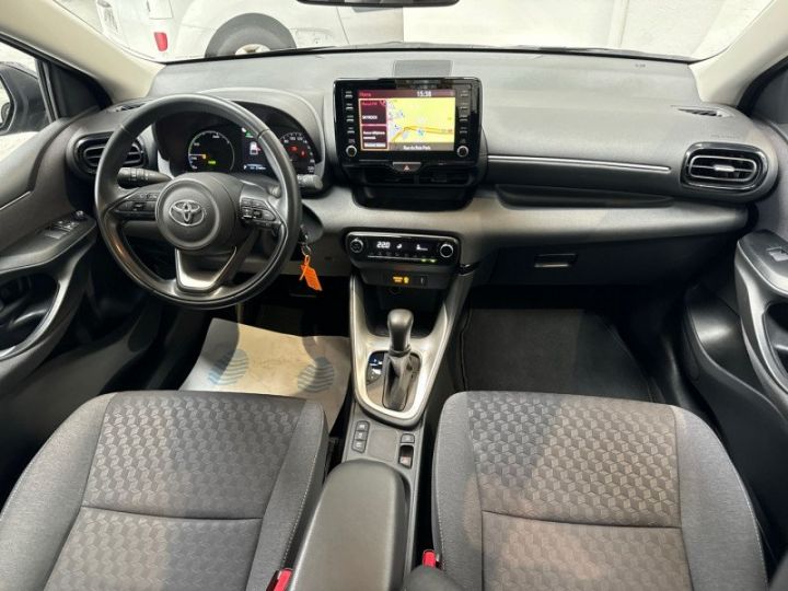 Toyota Yaris 116H DYNAMIC 5P MY22 GPS Noir - 11