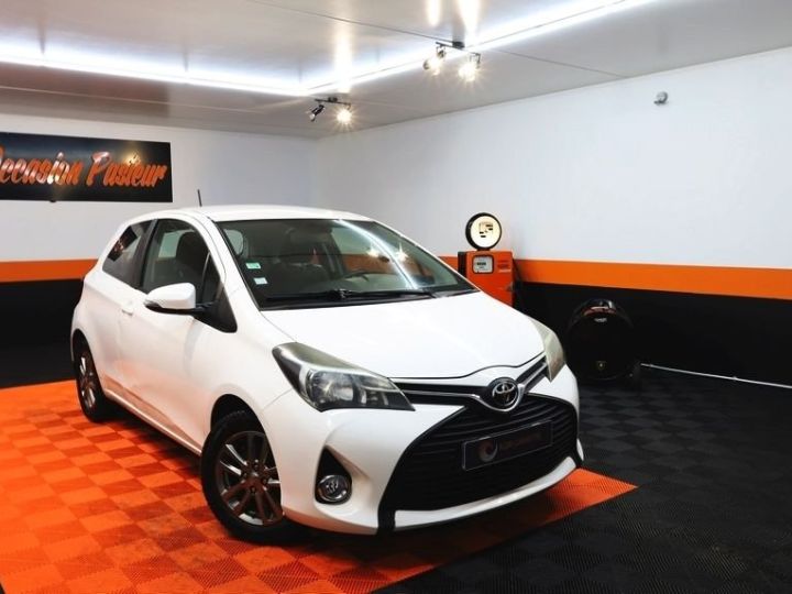 Toyota Yaris 69 VVT-I FRANCE 3P Blanc - 1