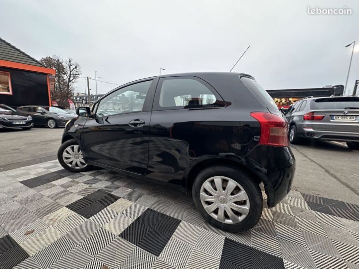 Toyota Yaris 87 VVT-I LIMITED EDITION 3P Noir - 7