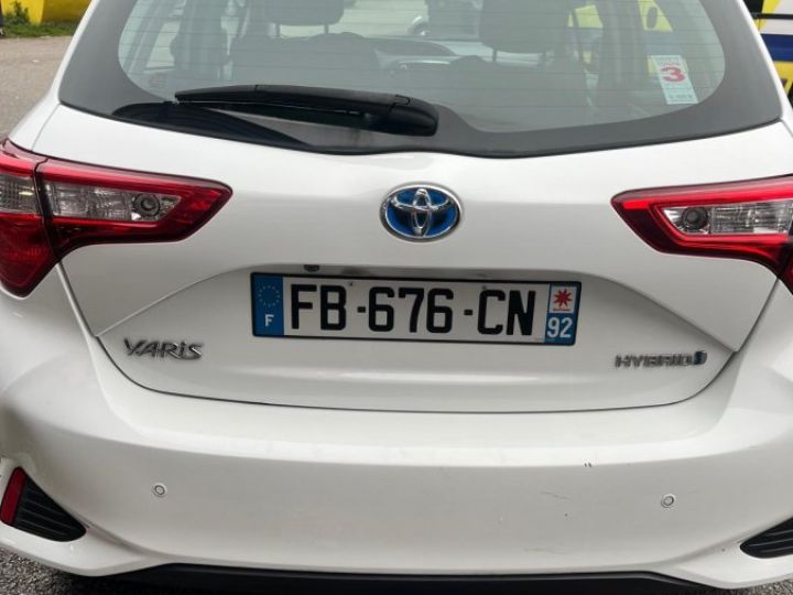 Toyota Yaris Affaires hybride société BLANC - 9