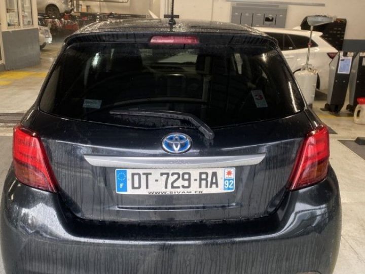 Toyota Yaris HSD 100H STYLE 5P Noir - 6