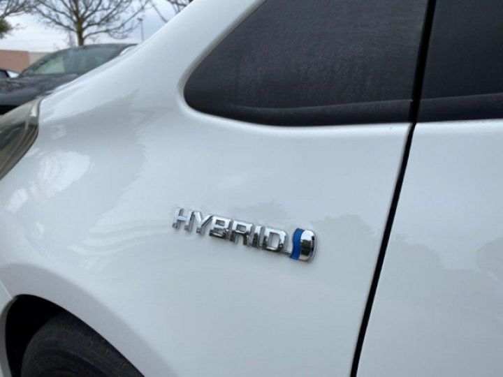 Toyota Yaris HYBRID 100H DYNAMIC BVA     HYBRID BLANC - 5