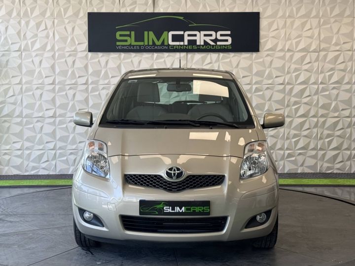 Toyota Yaris II 100 VVT-i Start&Stop Lounge 3p GRIS - 3