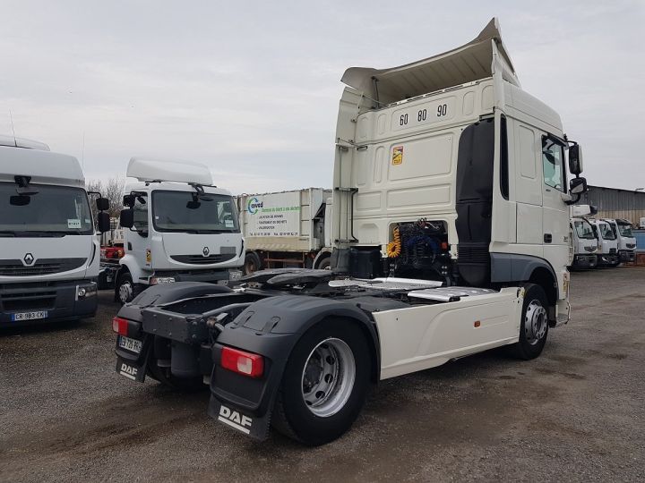 Tractor truck Daf XF 106.460 SPACECAB euro 6 BLANC - 2