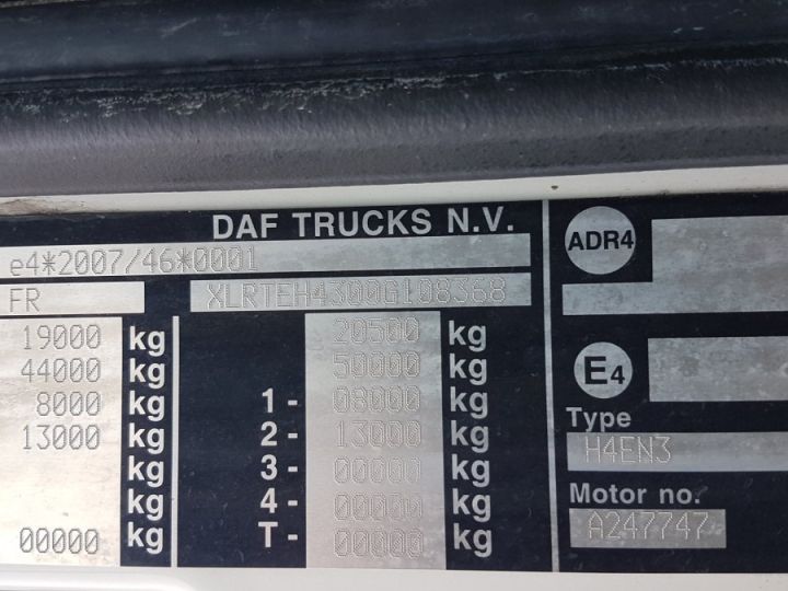 Tractor truck Daf XF 106.460 SPACECAB euro 6 BLANC - 21