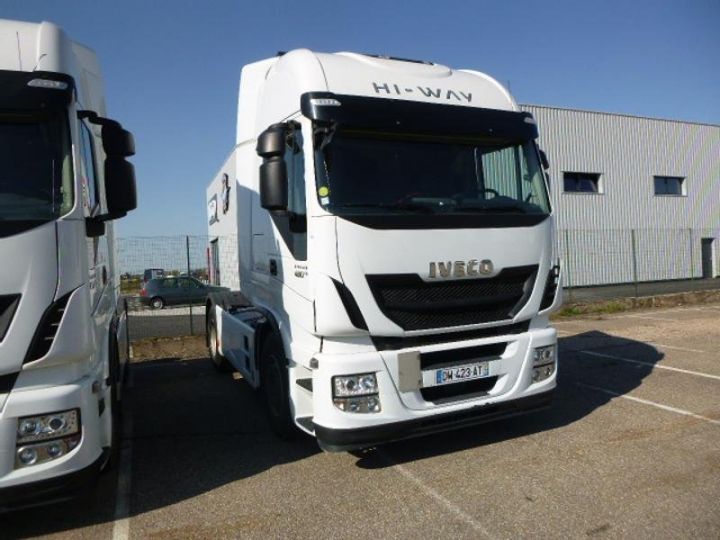 Tractor truck Iveco Stralis Hi-Way AS440S48 TP E6 Blanc - 2