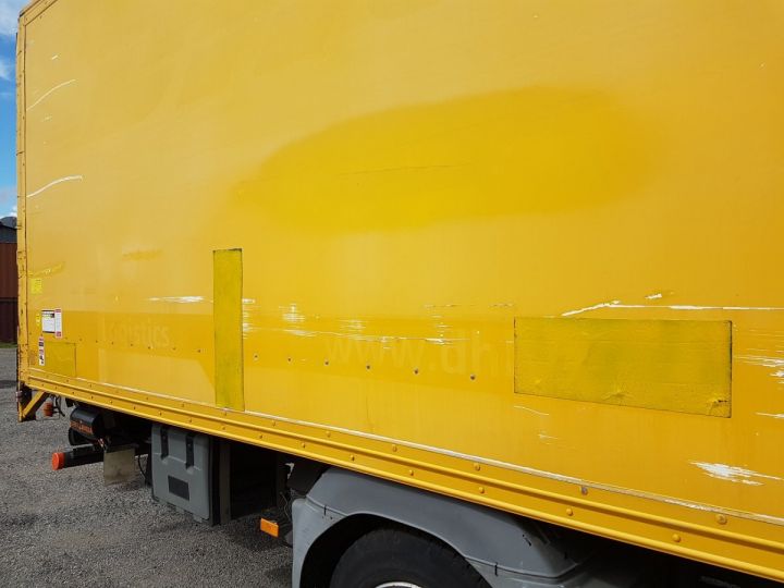 Trucks Mercedes Atego Box body + Lifting Tailboard 1218 euro 4 - LAMES / BV MANUELLE JAUNE - 12