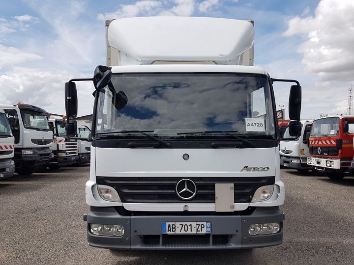Trucks Mercedes Atego Box body + Lifting Tailboard 1318 euro 4 - LAMES / BV MANUELLE BLANC - 18