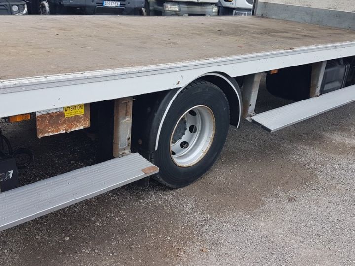 Trucks Renault Midlum Box body + Lifting Tailboard 270dxi.14 BRASSEUR - 142000 kms BLANC - 12