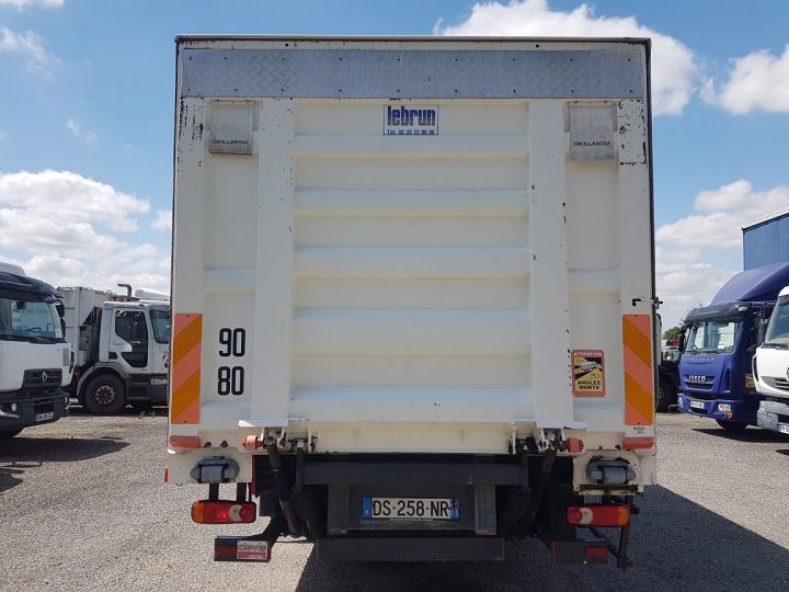 Trucks Renault D Box body + Lifting Tailboard 12.210dti euro 6 - FOURGON 6m40 abimé BLANC - 7