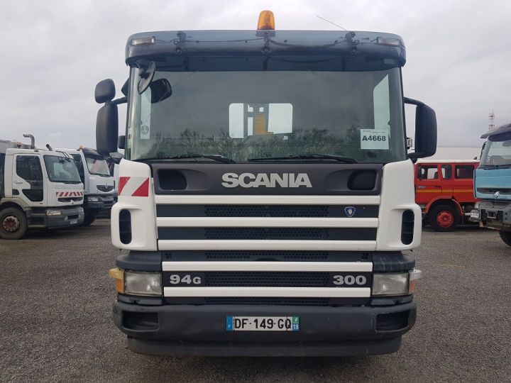 Trucks Scania P Hookloader Ampliroll body 94 G 300 - GUIMA S16 BLANC - 16