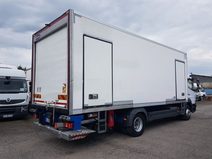 Trucks Mercedes Atego Refrigerated body 1524 FRIGOBLOCK BI-TEMPERATURE BLANC - 2