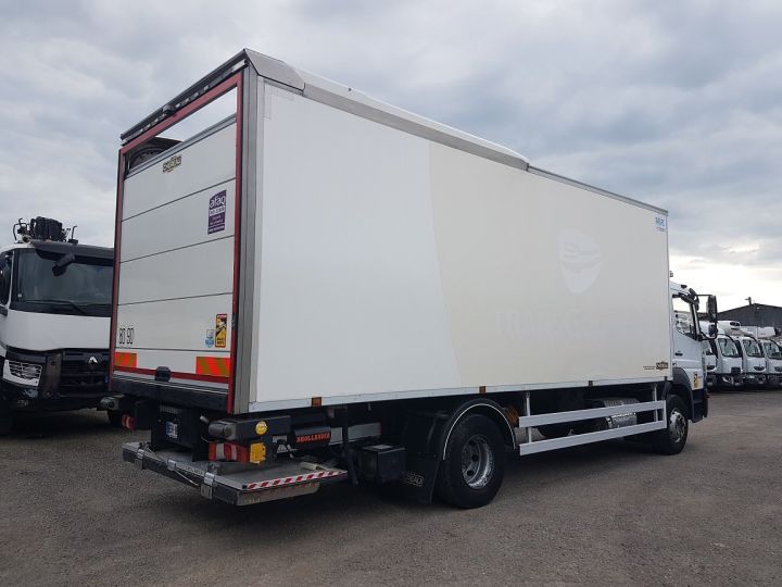 Trucks Mercedes Atego Refrigerated body 1623 euro 6 TRI-TEMPERATURE BLANC - 2